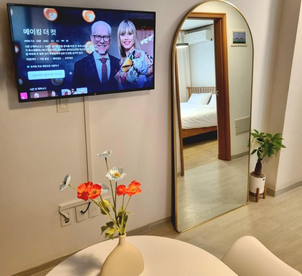 Hongik Hongdae Yeonnam Hoi-House Apartment Seoul Luaran gambar